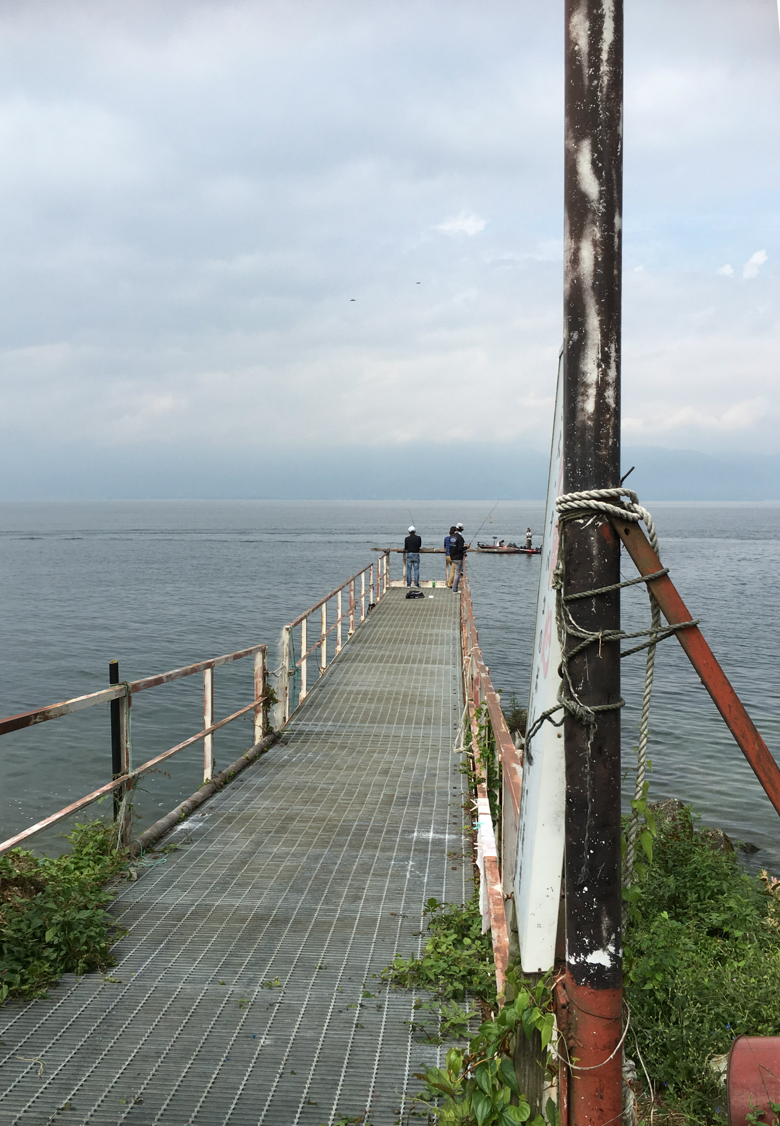 沖島の港