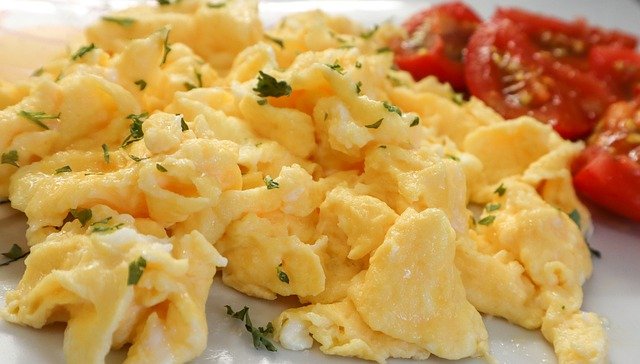 scrambled-eggs-g2ec9f41a1_640